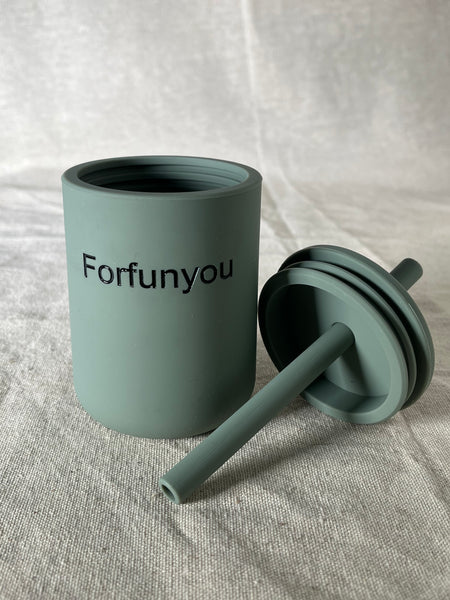 Forfunyou Silicone Training Cup with Straw Lid